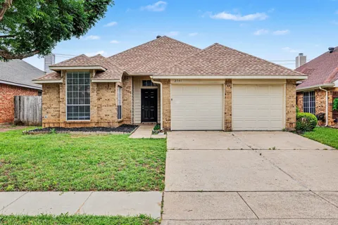 2741 Salado Trail
