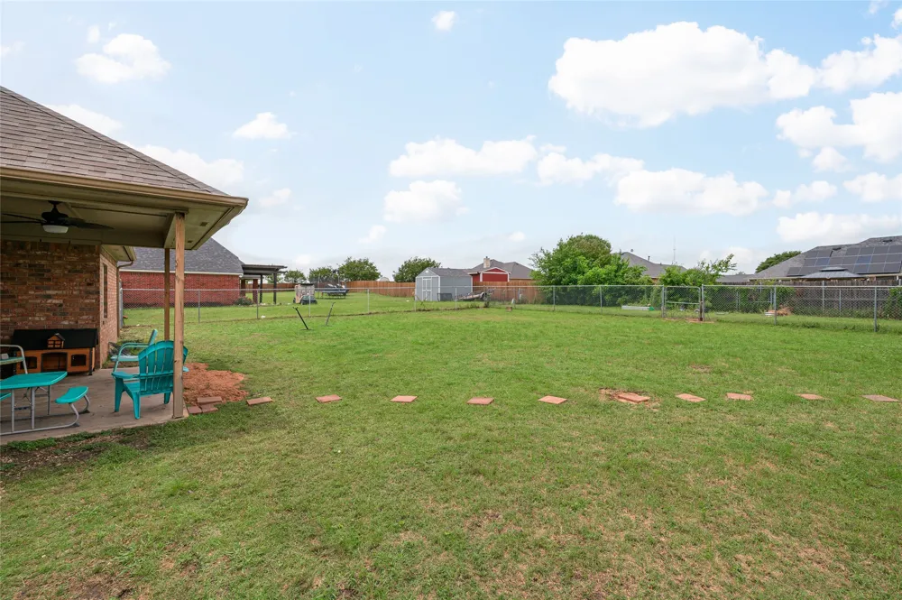 408 Sunshine Trail Bells, TX 75414