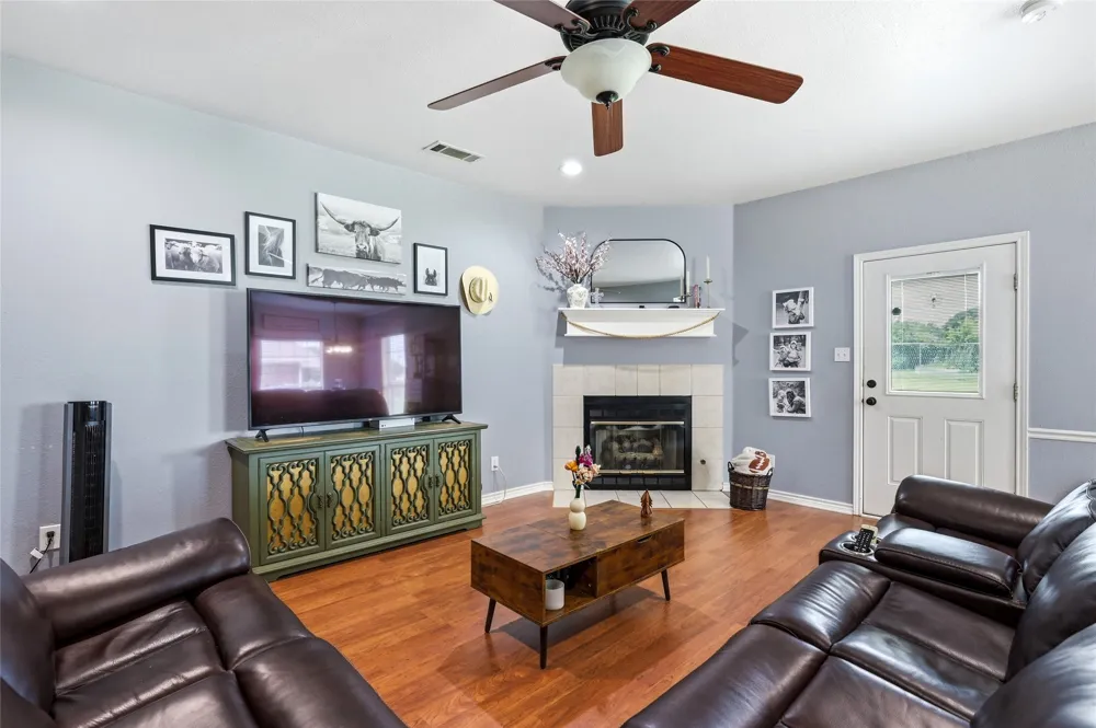 408 Sunshine Trail Bells, TX 75414
