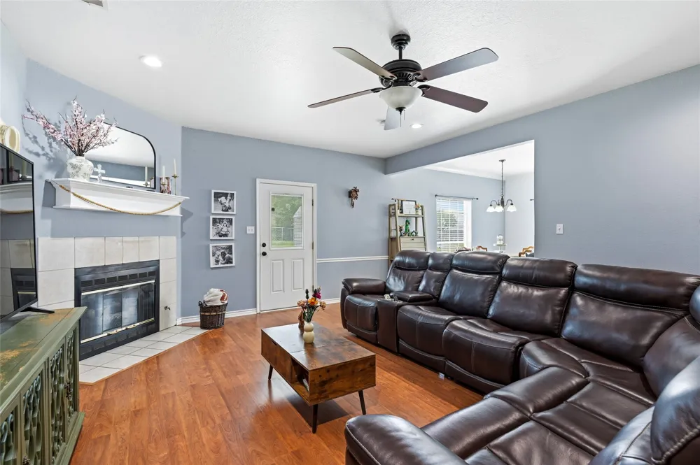 408 Sunshine Trail Bells, TX 75414