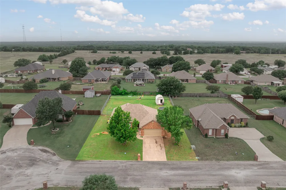 408 Sunshine Trail Bells, TX 75414