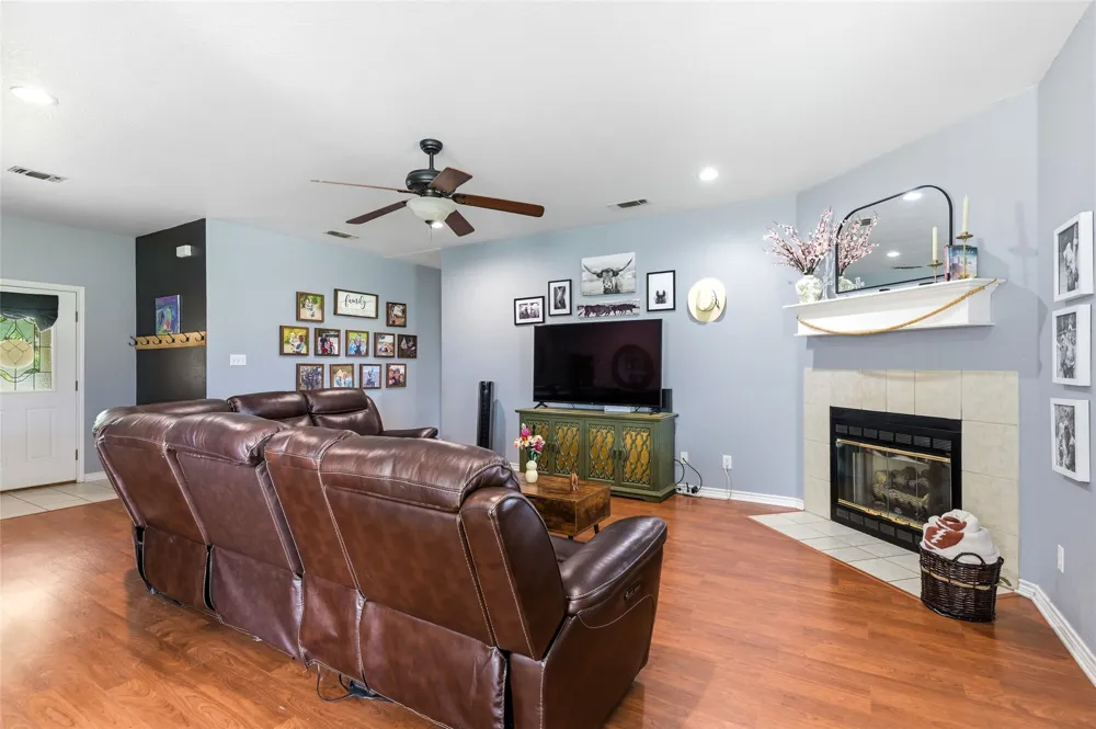 408 Sunshine Trail Bells, TX 75414