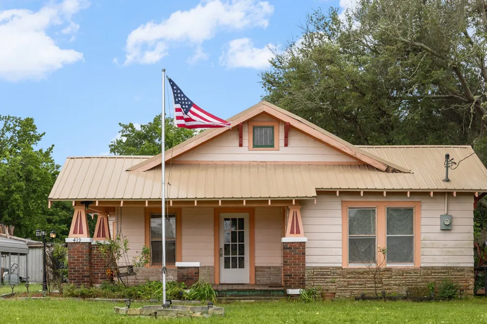 419 W Main Street Pecan Gap, TX 75469