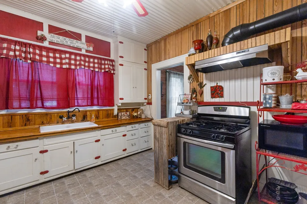 419 W Main Street Pecan Gap, TX 75469