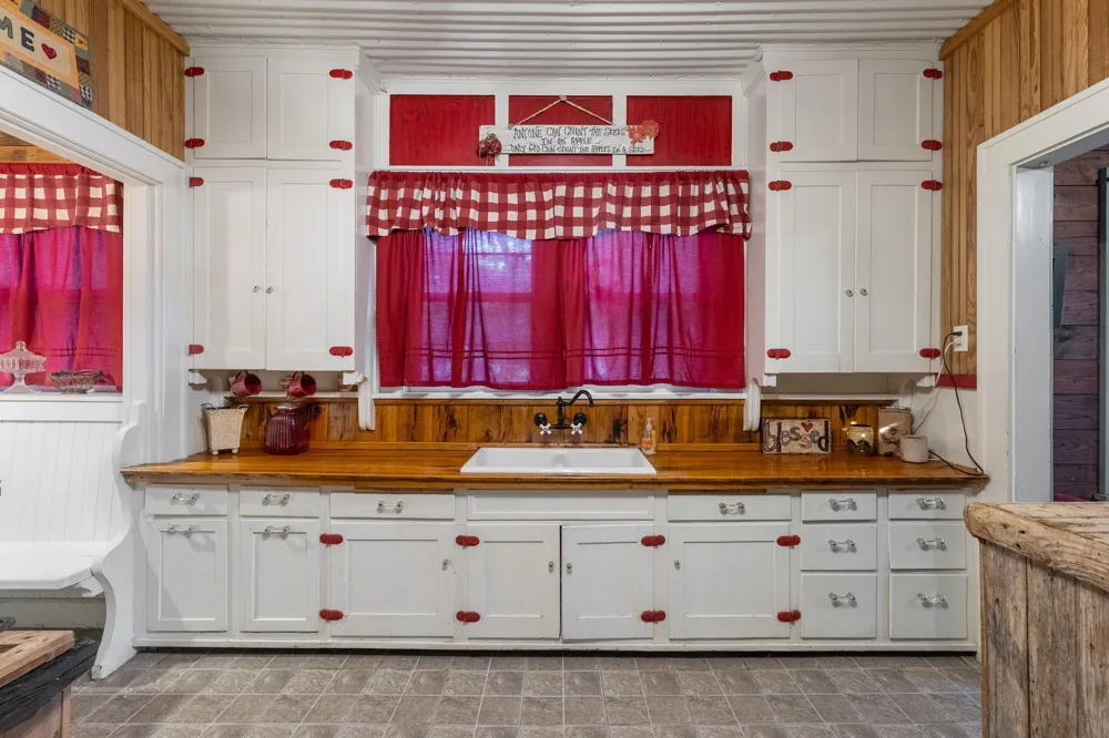 419 W Main Street Pecan Gap, TX 75469