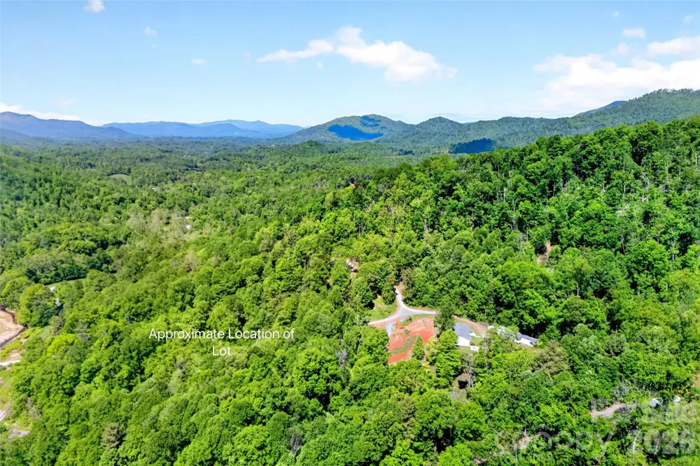 V/L Wolf Crossing Bakersville, NC 28705