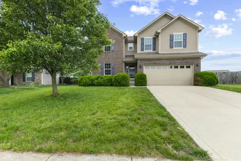 2804 Corlee Crescent