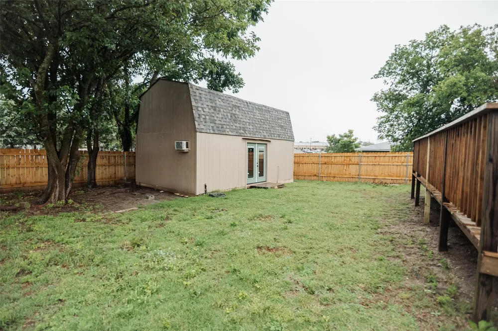 305 Ball Street Tom Bean, TX 75491