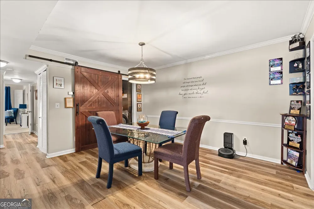 6851 Roswell RD Sandy Springs, GA 30328