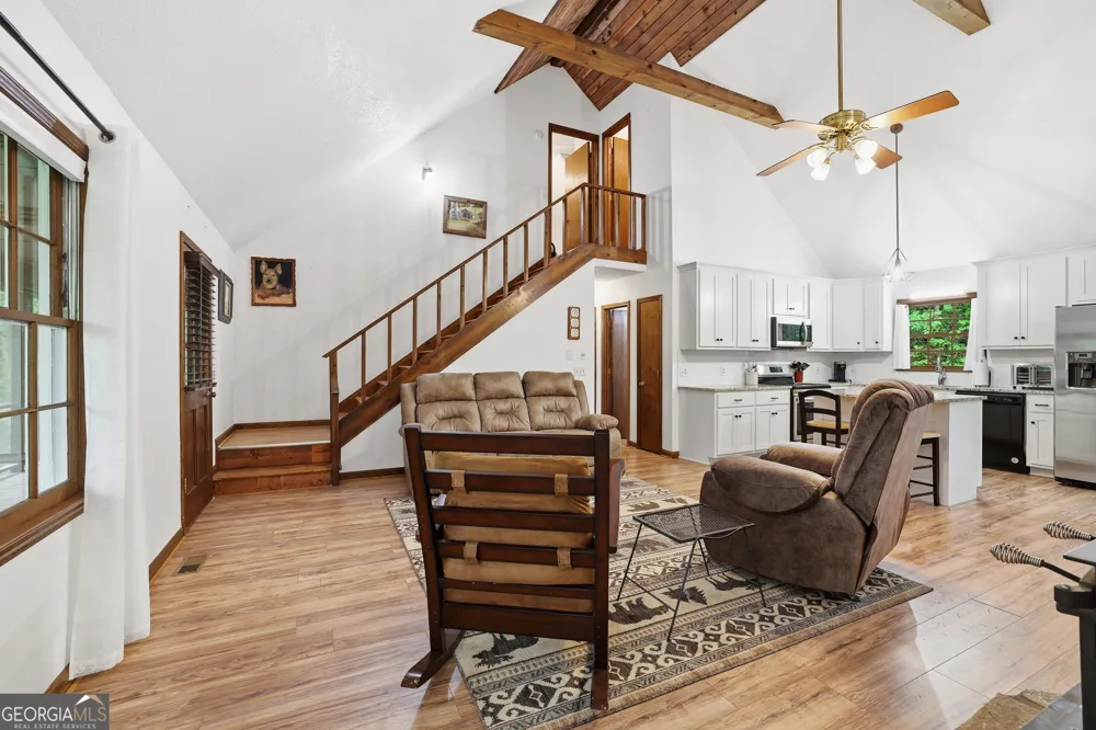 15 Mississippi LN Tiger, GA 30576
