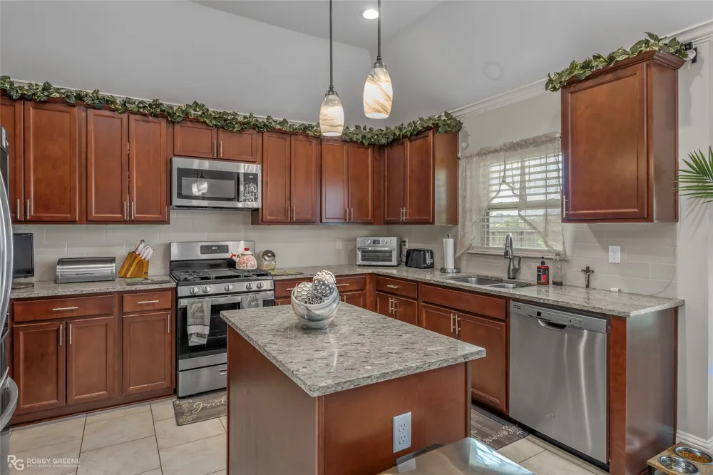 192 Cullom Drive Bossier City, LA 71112