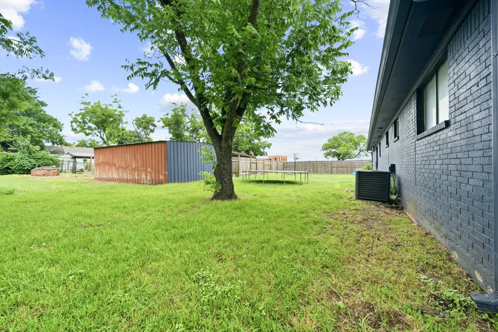9338 5th Street Crawford, TX 76638