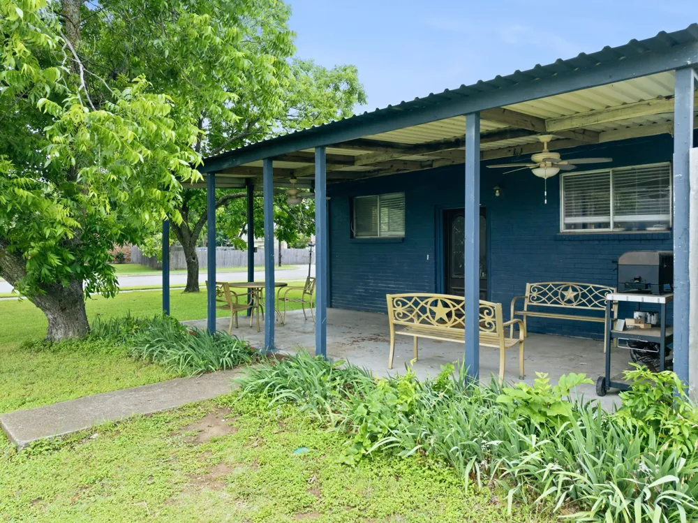 9338 5th Street Crawford, TX 76638
