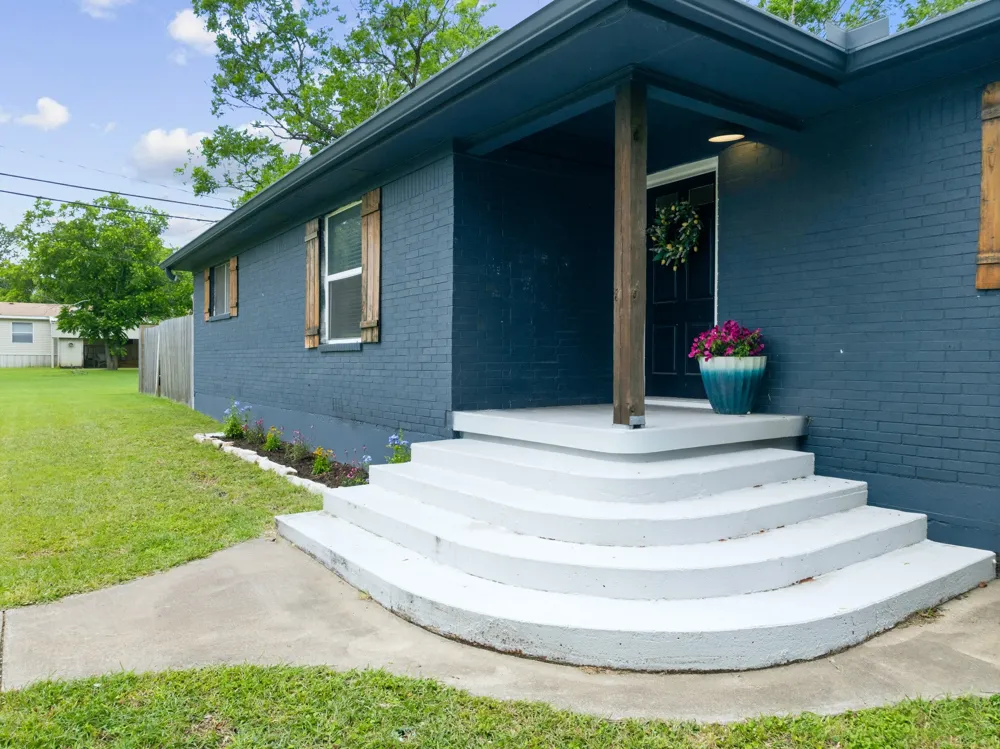 9338 5th Street Crawford, TX 76638