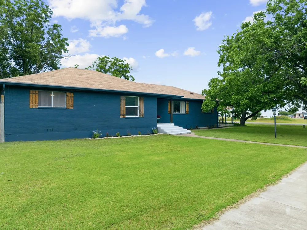 9338 5th Street Crawford, TX 76638