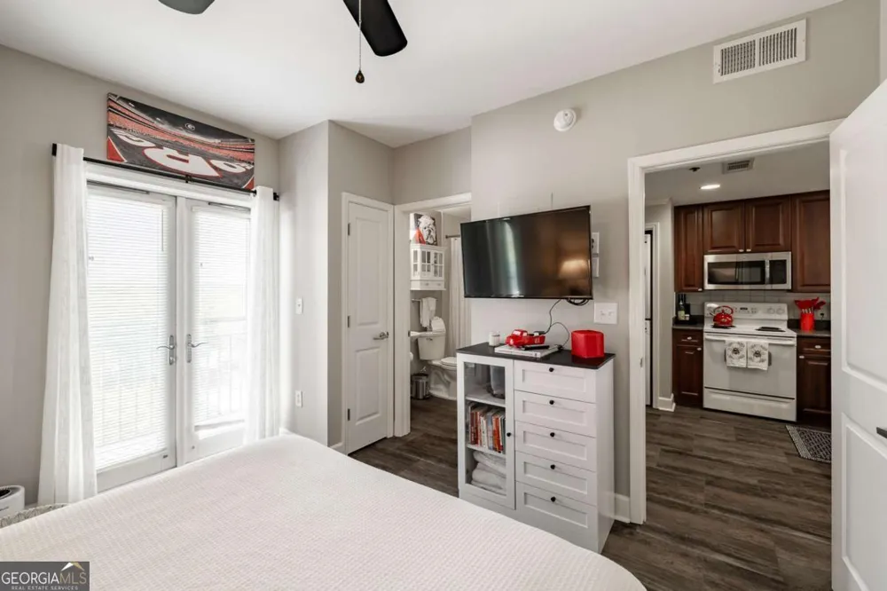 250 Broad ST Athens, GA 30601