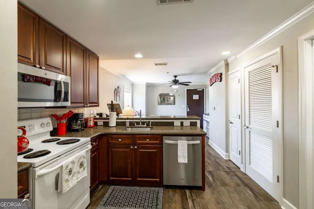 250 Broad ST Athens, GA 30601