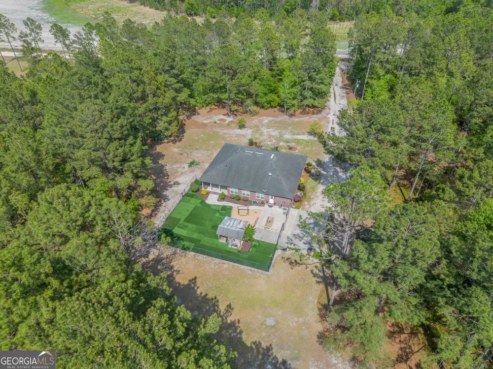 5512 Newton RD Blackshear, GA 31516