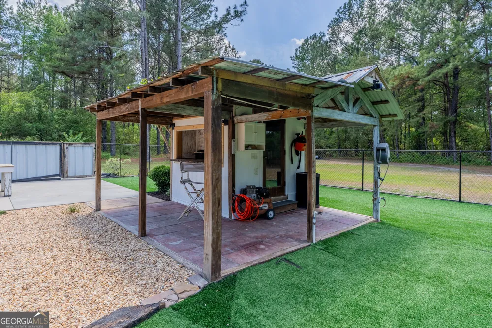 5512 Newton RD Blackshear, GA 31516
