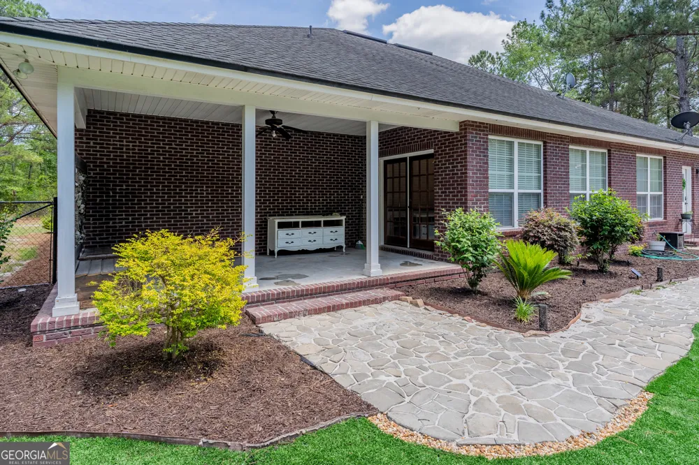 5512 Newton RD Blackshear, GA 31516
