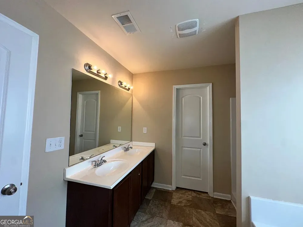 1578 Onalee DR Hampton, GA 30228