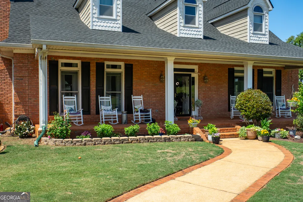 529 Floyd RD Pine Mountain, GA 31822