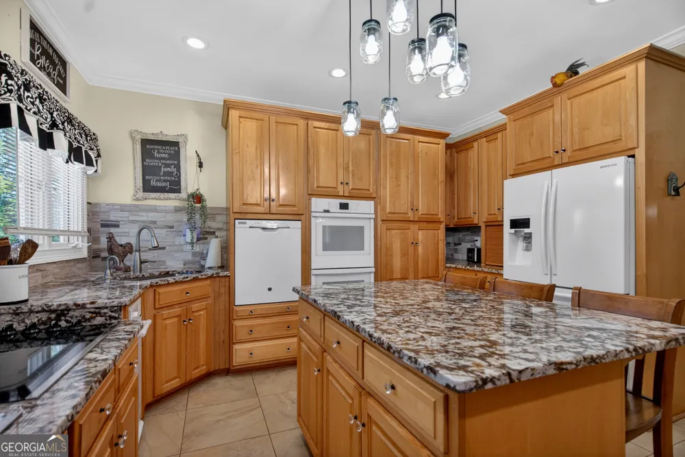 529 Floyd RD Pine Mountain, GA 31822