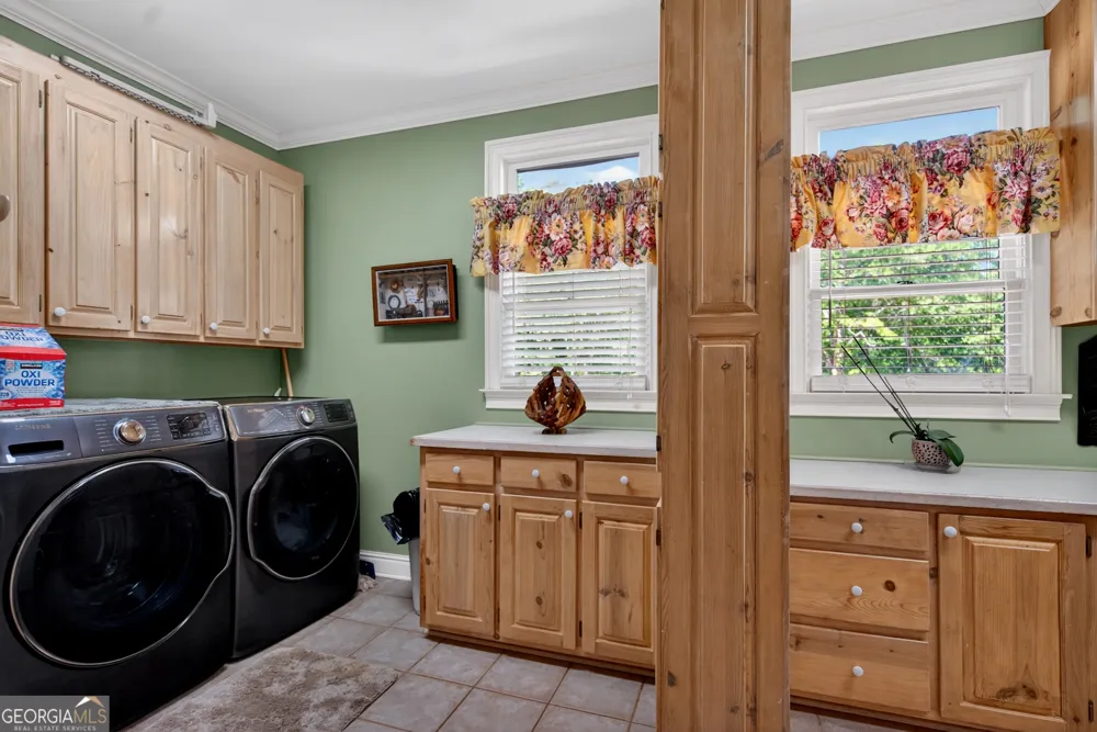 529 Floyd RD Pine Mountain, GA 31822