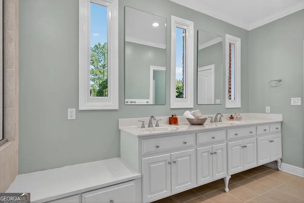 529 Floyd RD Pine Mountain, GA 31822