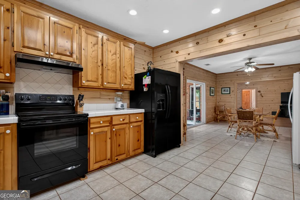 529 Floyd RD Pine Mountain, GA 31822