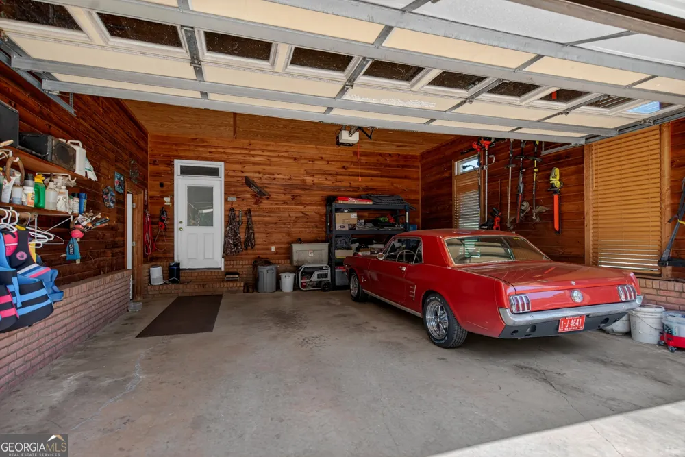 529 Floyd RD Pine Mountain, GA 31822