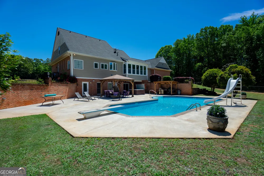 529 Floyd RD Pine Mountain, GA 31822