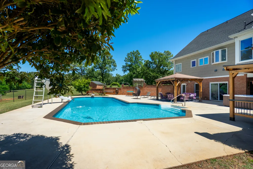 529 Floyd RD Pine Mountain, GA 31822