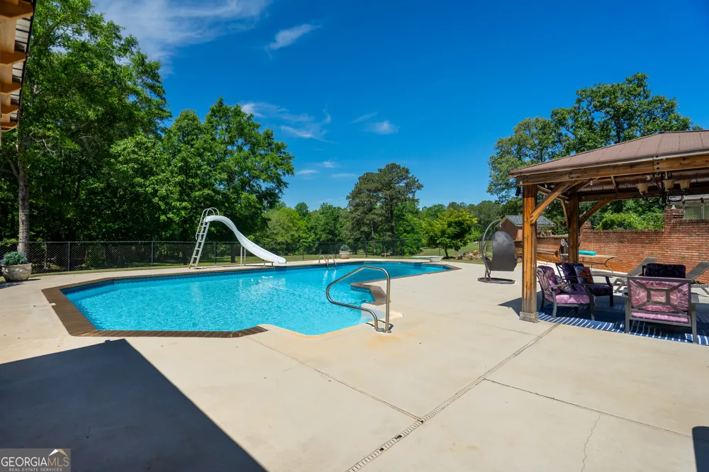 529 Floyd RD Pine Mountain, GA 31822