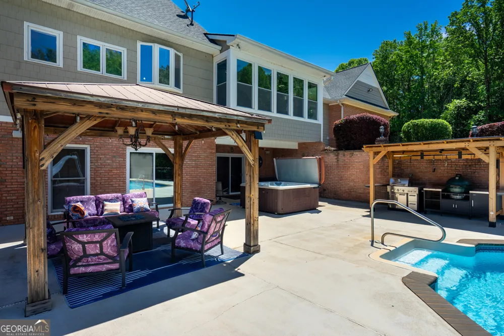 529 Floyd RD Pine Mountain, GA 31822