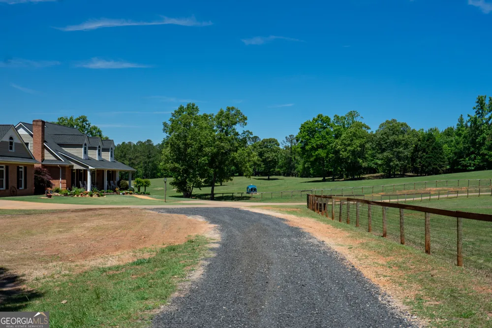 529 Floyd RD Pine Mountain, GA 31822