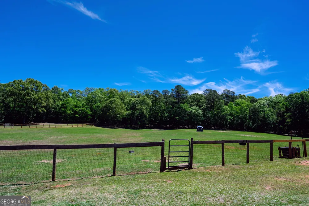 529 Floyd RD Pine Mountain, GA 31822