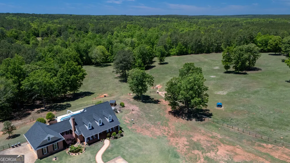 529 Floyd RD Pine Mountain, GA 31822