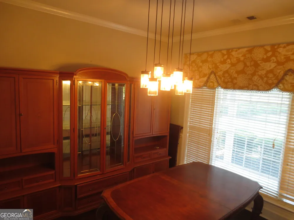 184 Giles RD Warner Robins, GA 31093