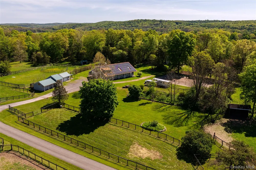 52 Pells Road Rhinebeck, NY 12572
