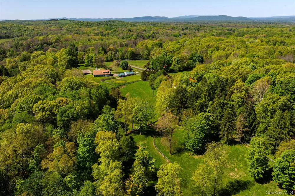 52 Pells Road Rhinebeck, NY 12572