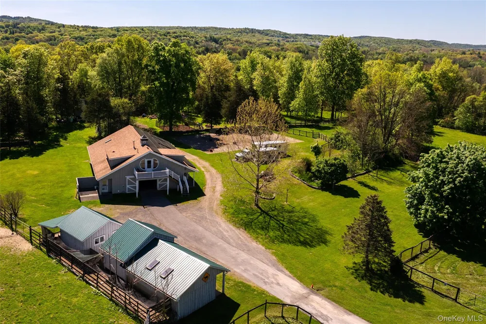 52 Pells Road Rhinebeck, NY 12572