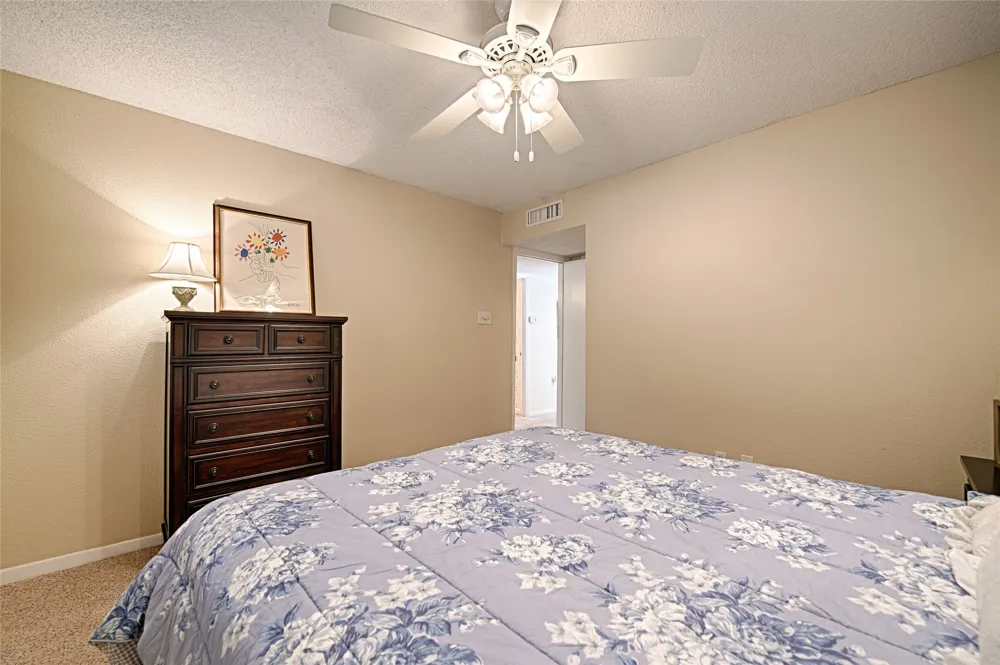 2954 Woodcroft Circle Carrollton, TX 75006