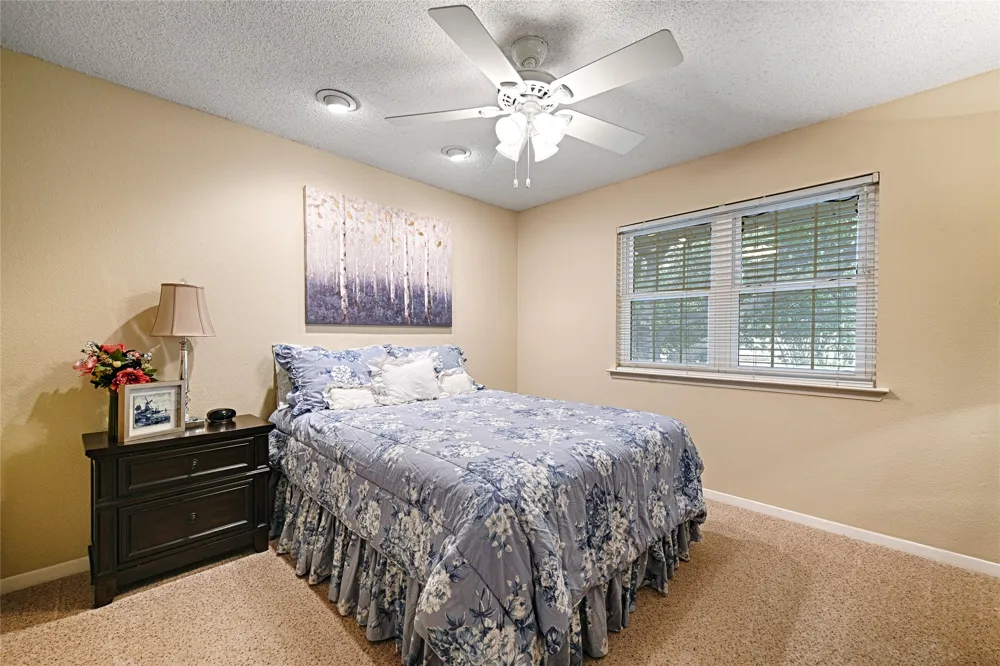 2954 Woodcroft Circle Carrollton, TX 75006