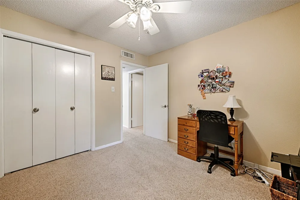 2954 Woodcroft Circle Carrollton, TX 75006