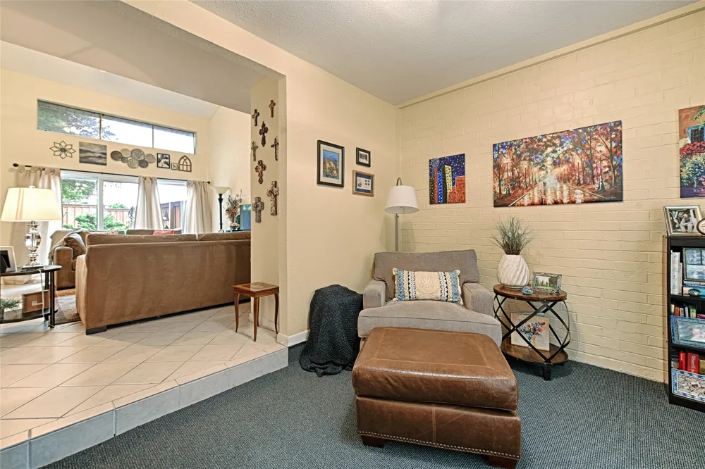2954 Woodcroft Circle Carrollton, TX 75006