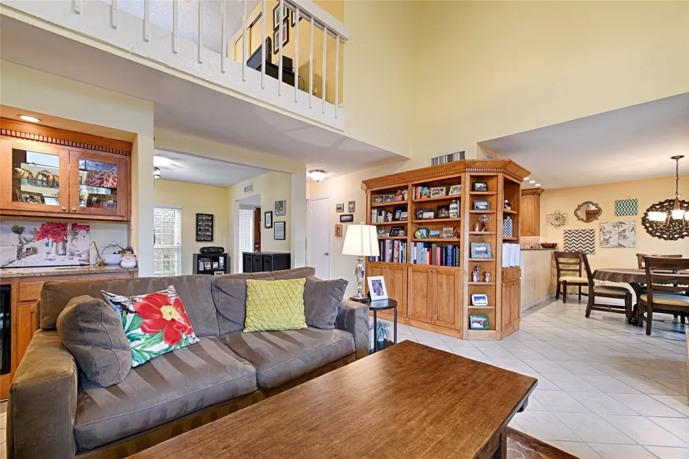 2954 Woodcroft Circle Carrollton, TX 75006