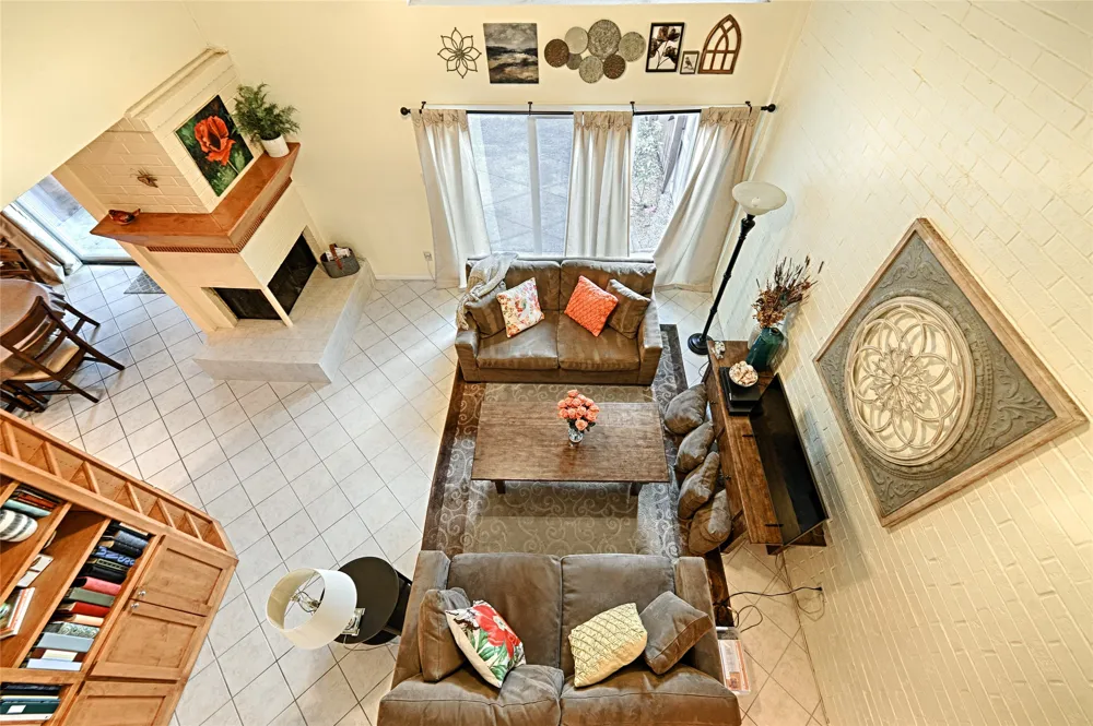 2954 Woodcroft Circle Carrollton, TX 75006