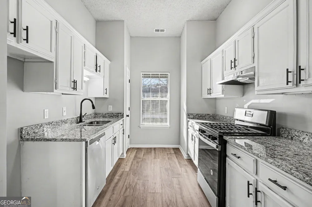 79 Water View DR Stockbridge, GA 30281