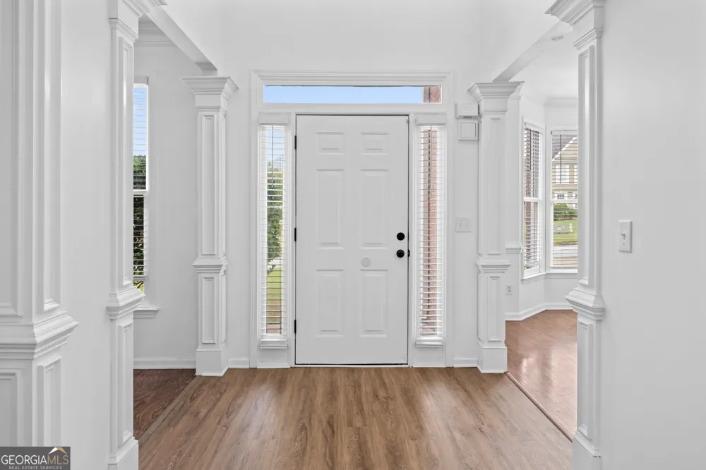 4267 Azalea WALK Ellenwood, GA 30294